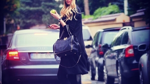 La doar o săptămână după ce a născut, BIANCA DRĂGUŞANU a primit aprobare să meargă la...