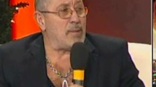 Serghei Mizil, dansator de exceptie sau clovn?! Uite ce show-uri ieseau la petrecerile lui din tinerete! Se dezbraca in chiloti si imita sexul cu un barbat!