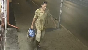 Poliția din Capitală în alertă! Se cere sprijinul cetățenilor pentru prinderea unui periculos agresor sexual (foto)