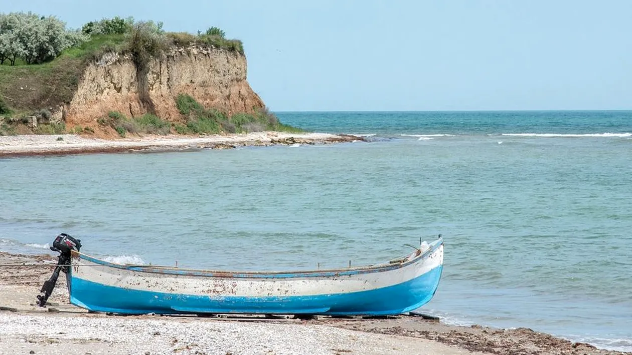 Un bărbat, dispărut în mare la Mangalia! A intrat în apă să salveze o femeie și nu a mai ieșit