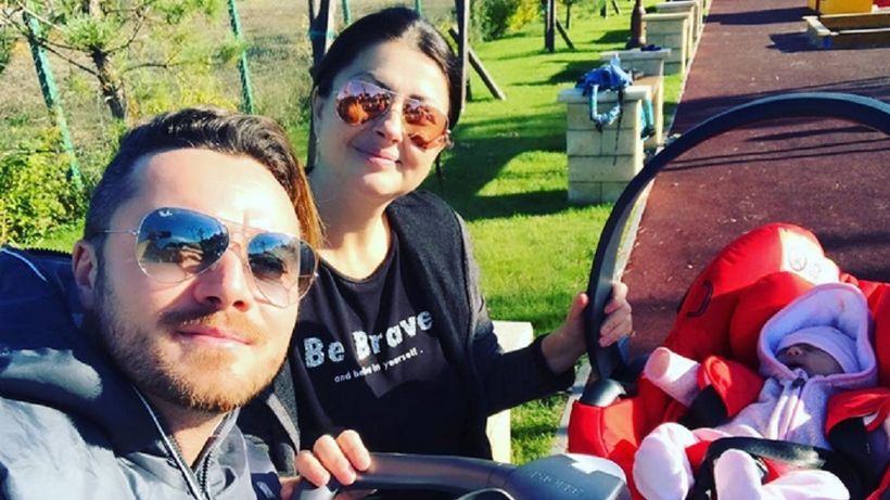 Fetiţa Gabrielei Cristea are probleme. “Plânge. A făcut şi…”