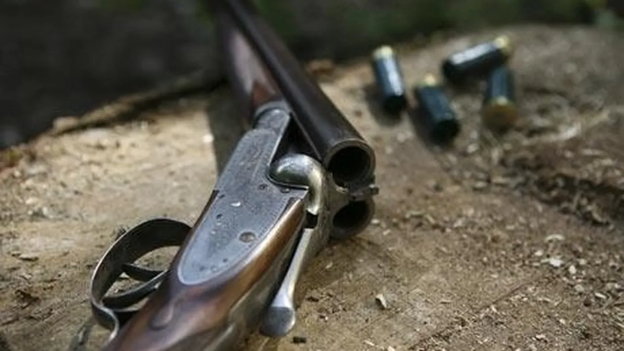 Bărbatul din Hunedoara care şi-a împuşcat soţia şi s-a sinucis a lăsat un bilet de adio! De ce a omorât-o pe doctoriţă