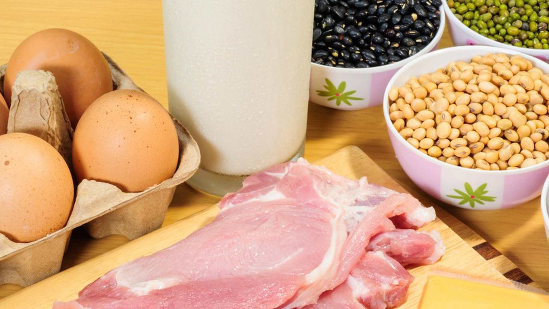 TOP 10 alimente bogate în proteine! Ce trebuie să mănânci ca să scapi de surplus