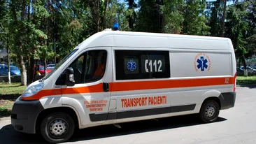 Accident în Neamț! Patru persoane, între care 2 copii, rănite după ce mașina lor s-a răsturnat