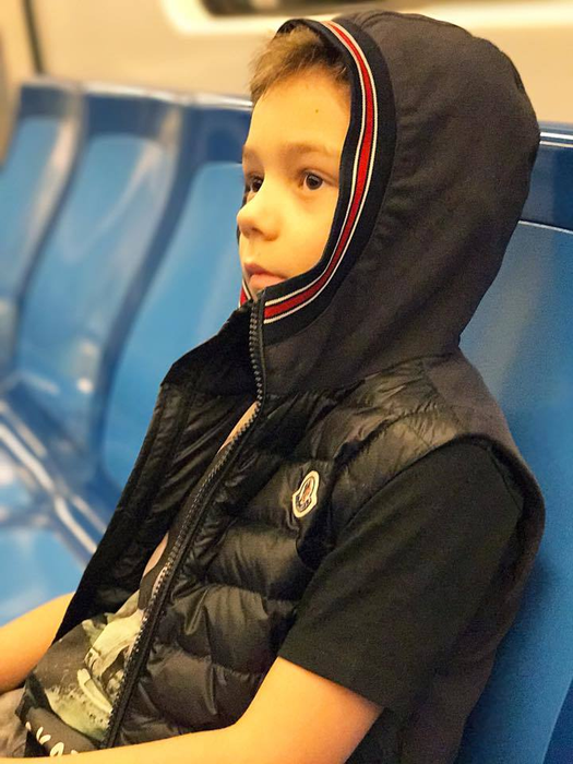 David a ieşit la plimbare cu metroul, tramvaiul şi autobuzul împreună cu tatăl lui