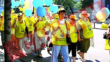 Profesorii picheteaza Primaria sectorului 6 pentru banii de concediu