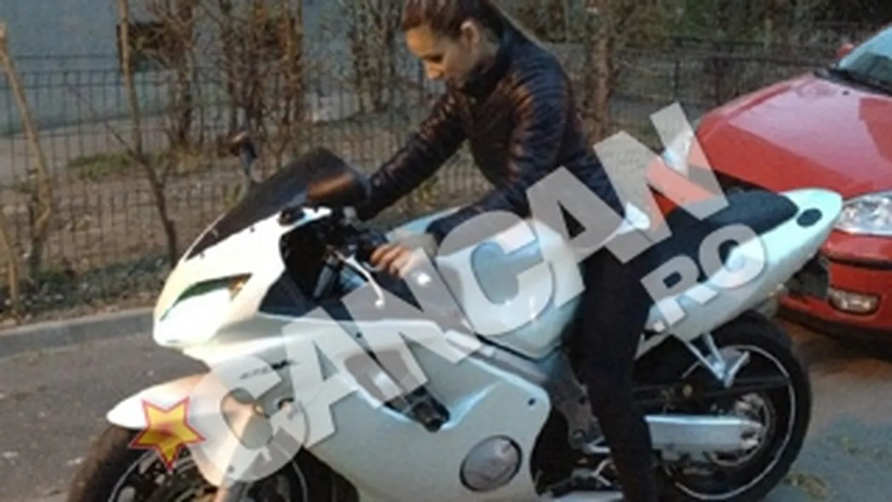 Roxana Vancea a dat 3.000 de euro pe un motor! Vezi aici ce calareste asistenta de la Neatza. Iepurasul i-a indeplinit nebunia!