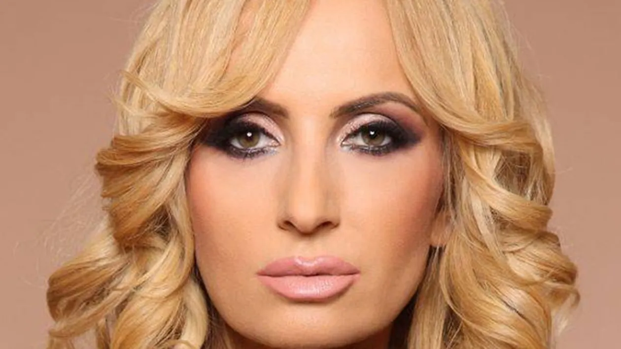 Habar nu avea ce i se planuieste! Daniela Gyrofi, ceruta in casatorie IN DIRECT! George Tal a ingenuncheat in fata ei si...