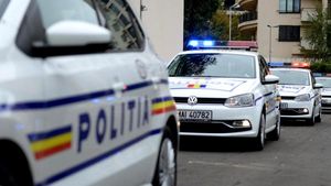 Poveste fabuloasă la Iași. Nașul s-ar fi iubit cu fina, iar finul i-a incendiat mașina