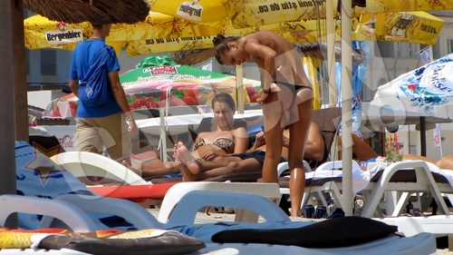 Pericolul este langa casa! Sirena unsuroasa care i-a incins imaginatia lui Doru Todorut e dansatoarea lui