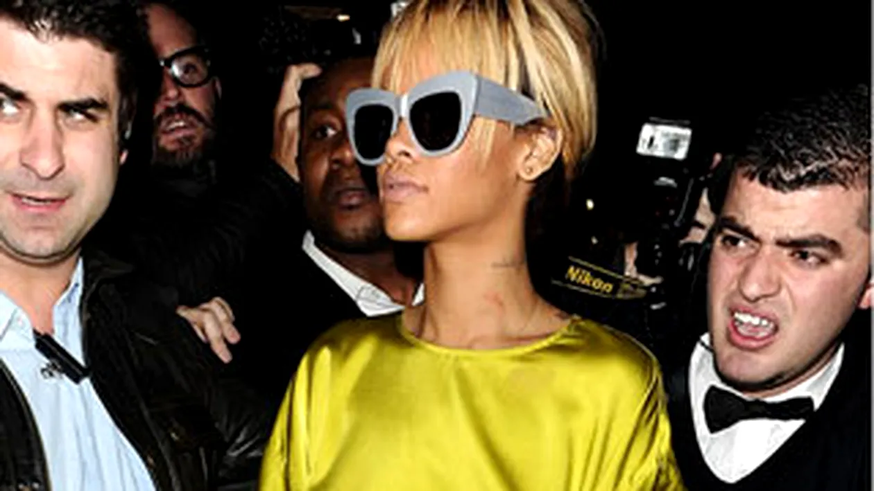 Rihanna, supta pe gat la BRIT Awards. Sa fie Chris Brown?