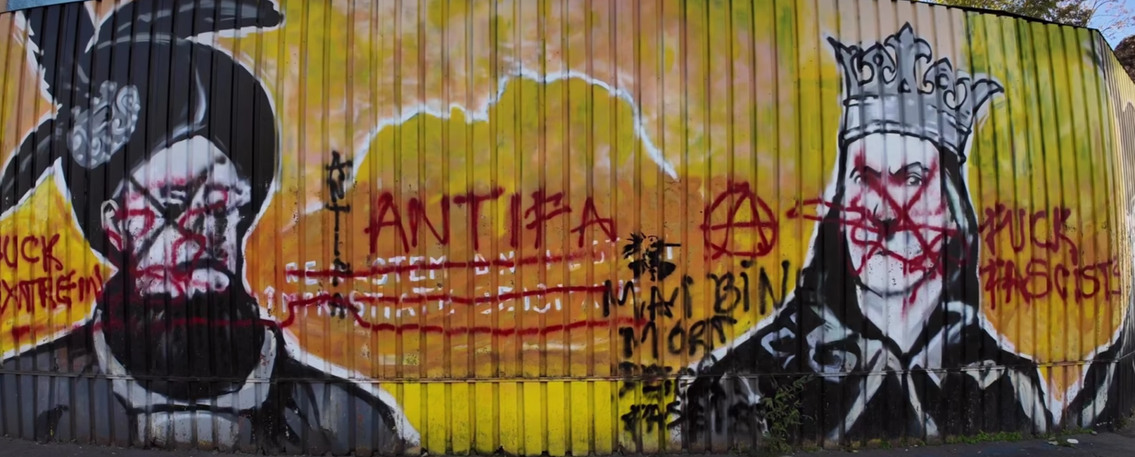 Sediul central al partidului lui George Simion a fost vandalizat. Pe cine acuză liderii AUR