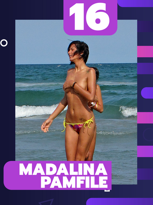 Top 30 sexy – dive care au devenit pudice și încearcă să-și acopere “elementele din dotare” cu mânuța. Gina Pistol & Daniela Crudu, în ipostaze de neuitat!
