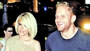 VIDEO In primul weekend de la pronuntarea divortului, Alina, fosta sotie a lui Jorge, s-a afisat la bratul unui afacerist tanar si bogat: Jorge il cunoaste pe actualul meu iubit