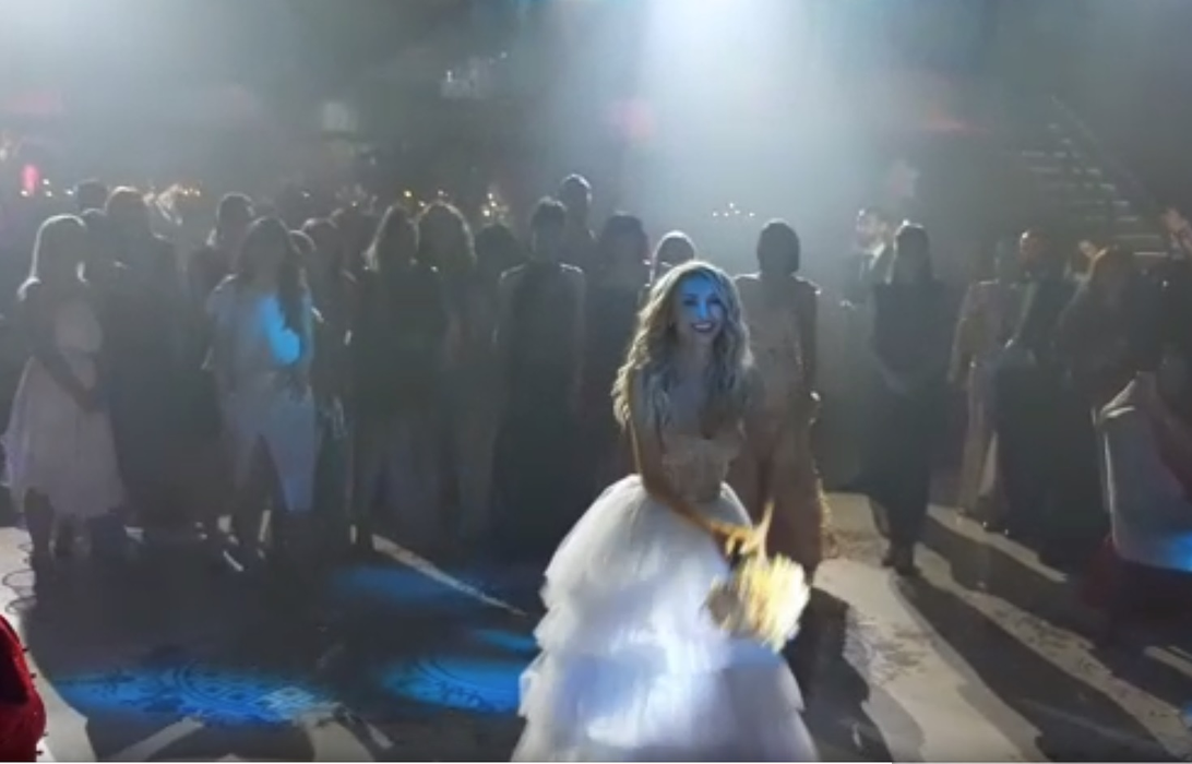 Cine este vedeta care a prins buchetul aruncat de mireasa Andreea Bălan! Urmează încă o nuntă în showbiz!