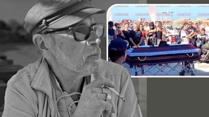 Ultimul salut în Vama Veche! Benny Zilberman, legenda stațiunii, a fost înmormântat
