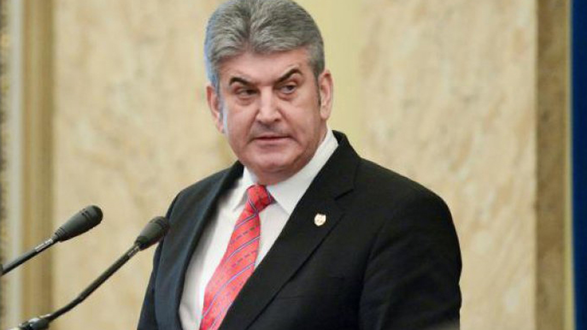Gabriel Oprea si-a dat demisia de la şefia UNPR. Nu ştiţi ce e aia UNPR? Vedeţi aici!