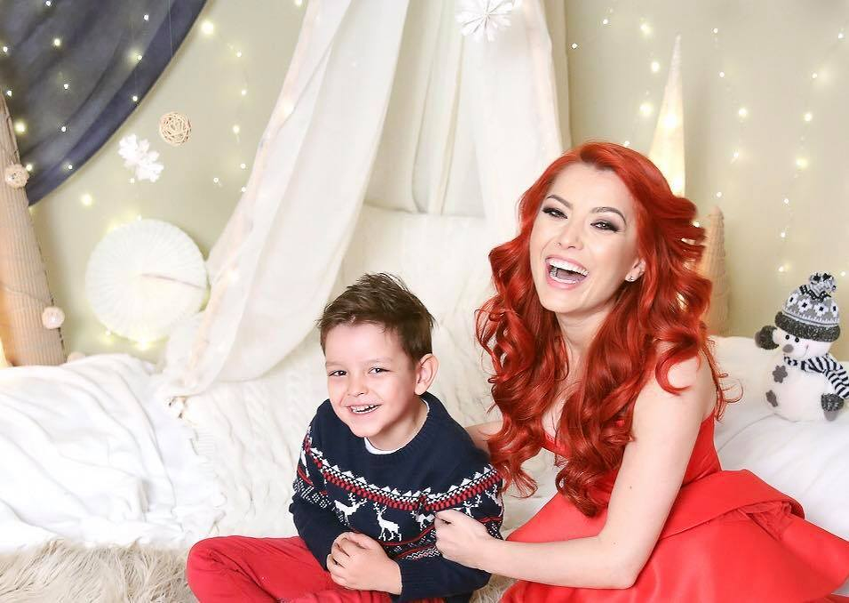 ELENA GHEORGHE se pregăteşte să devină mămică! Ce a declarat cântăreaţa! „Al doilea copil…”