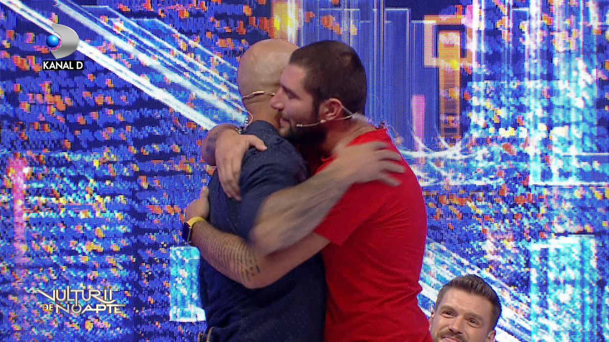 Giani Kiriță, înlocuit la emisiunea “Vulturii de noapte”, după ce a plecat la “Exatlon”. Cine va prezenta show-ul împreună cu Victor Slav și Cătălin Cazacu
