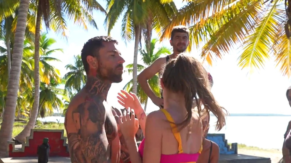 Surpriză la Survivor de la Pro TV! TJ Miles și Otilia Bilionera s-au cuplat?!