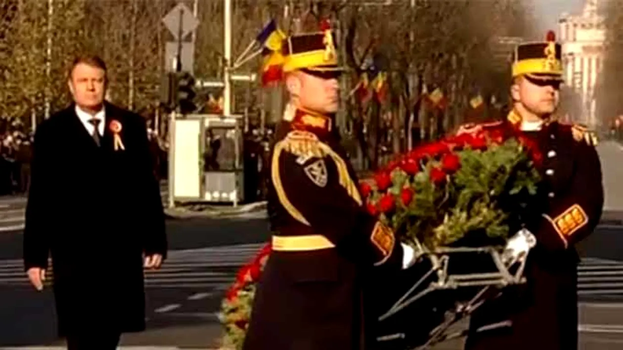 1 Decembrie. Klaus Iohannis a fost huiduit la parada militară