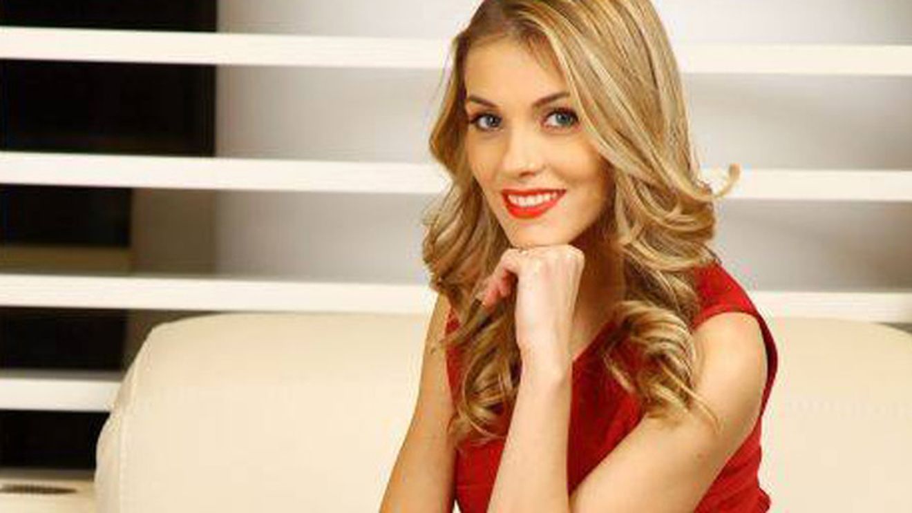 Sotia lui Cabral a trecut la cratita! Andreea a pregatit cea mai ciudat drob si ne-a dat reteta! A inlocuit carnea de miel cu...