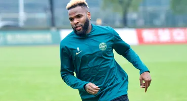 Ce au găsit anchetatorii pe trupul lui Aaron Boupendza. Ultimele zile din viața fotbalistului ar fi fost cumplite