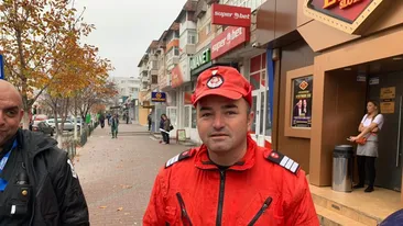 VIDEO. Lecție de omenie din partea unui pompier din Mioveni, aflat în timpul liber. A salvat o mașină care luase foc pe stradă