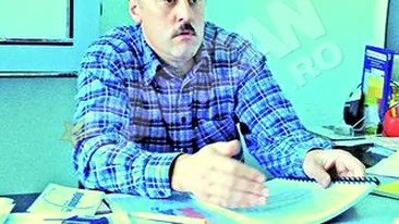 Un medic din Iasi e cercetat disciplinar. Reclamat de pacient pentru ca i-a bagat degetul in fund!