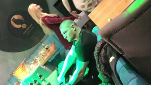 VIDEO EXCLUSIV. ”Talentata” i-a ţinut companie până la 5 dimineaţa lui Cătălin Moroşanu!