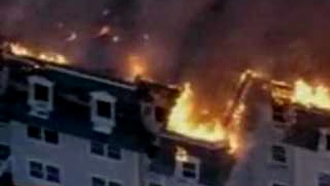 Incendiu urias langa New York! Un intreg cartier din New Jersey arde!