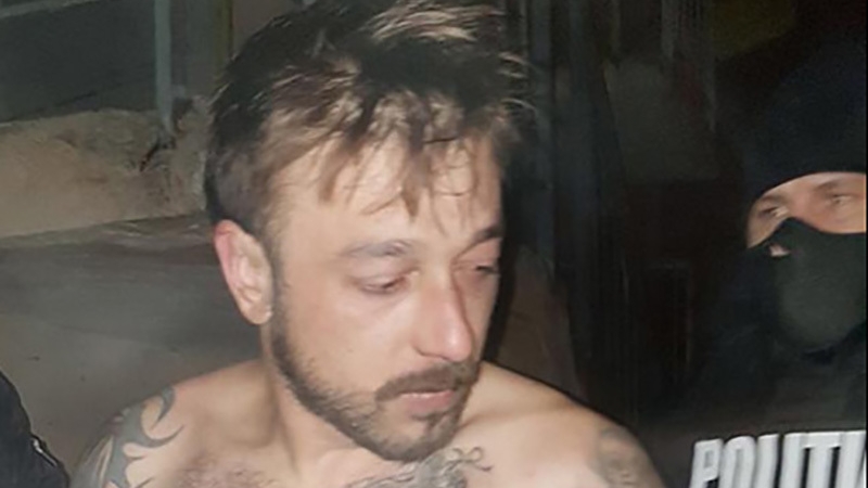 Scene şocante în Suceava! Şi-a folosit soţia şi copilul minor drept scut în faţa poliţiştilor pe care i-a înjurat şi ameninţat cu moartea!