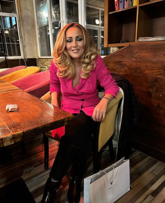 Nidia Moculescu a blocat-o pe mama ei pe rețelele de socializare. (sursă - social media)