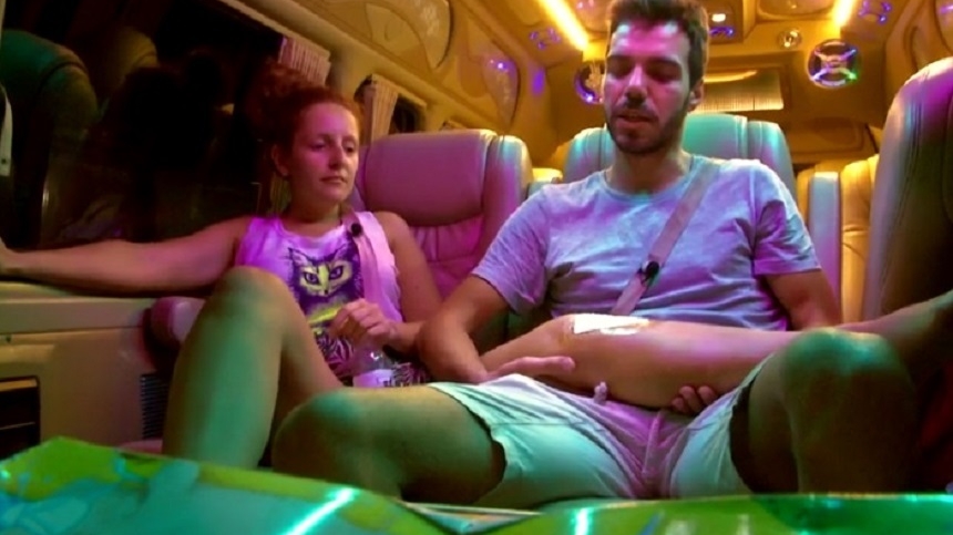 Scandal monstru la "Insula Iubirii". Replici dure între DeeDee şi Robert. "Eşti prost?"