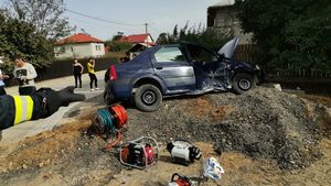 Trei accidente grave într-o singură oră, în Dâmbovița. Un copil de trei ani a ajuns la spital