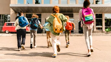 Structura anului școlar 2026-2027. Când încep elevii școala