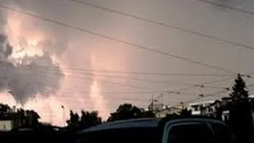 Cod galben de ploi torentiale, grindina si vijelii in aproape toata tara, pana maine seara