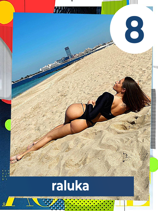 Top 30 sexy-vedete „prinse” în „buza” mării sau pe marginea piscinei