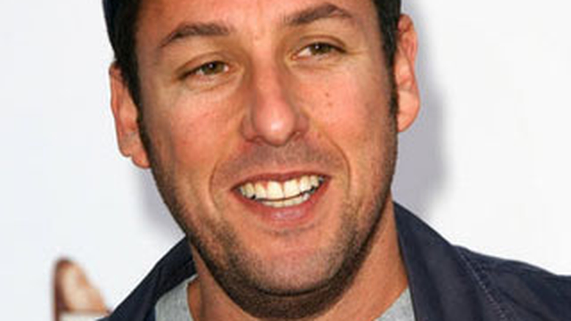 Adam Sandler nu mai este deloc apreciat! A primit 11 nominalizari la "Zmeura de Aur"! Concureaza si la categoria "cea mai proasta ACTRITA"!