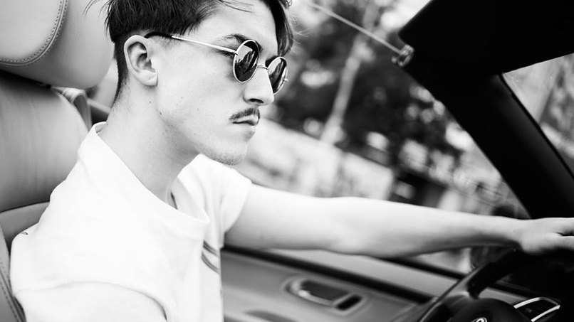 VIDEO Câștigătorul de la ”Românii au talent” a mărturisit că este bisexual. Emil Rengle: ”E greu să fii gay ...”