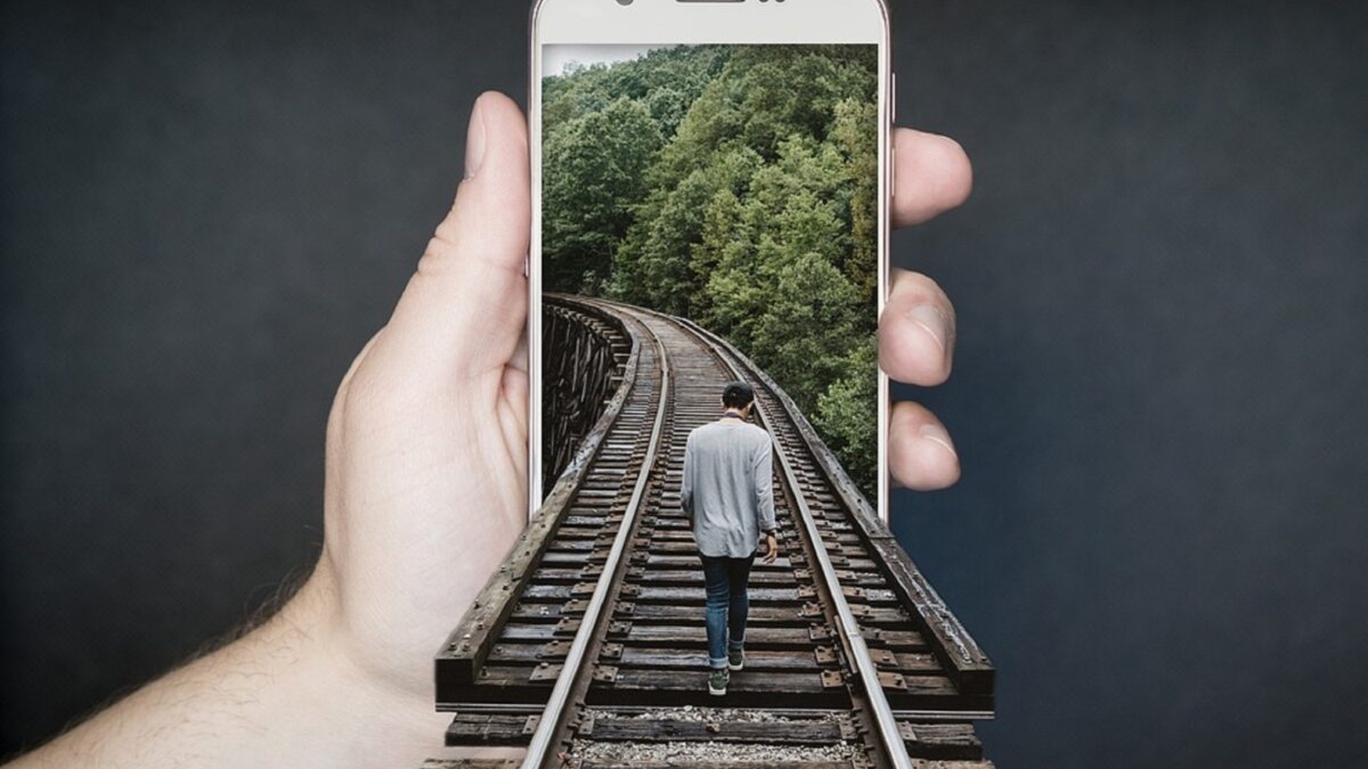 Telefoanele mobile, un adevărat pericol. Topul modelelor de smartphone care emit cele mai multe radiații