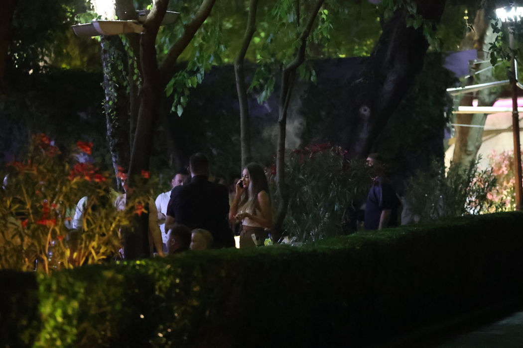 Bianca Drăgușanu și Gabi Bădălău au ieșit la restaurant, în Herăstrău (Foto: CANCAN.RO)