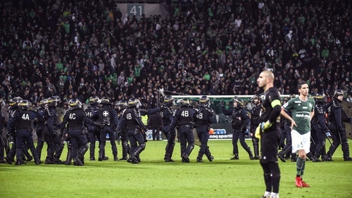 Incidente grave în derby-ul Saint-Etienne - Lyon! Rezultatele etapei şi clasamentul în Ligue 1!