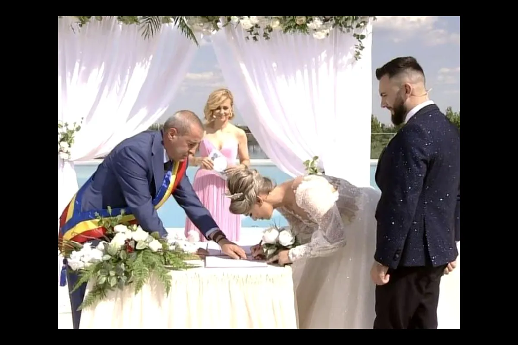 Un alt cuplu de la Mireasa DIVORȚEAZĂ?! A început lupta: „Nimic nu rămâne îngropat”