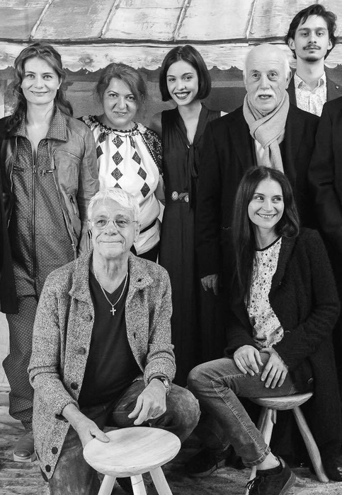 Gheorghe Visu, conectat la aparatul cu oxigen: “Lasă să se înțeleagă că s-a îmbolnăvit de COVID”. Mesajul transmis de celebrul actor