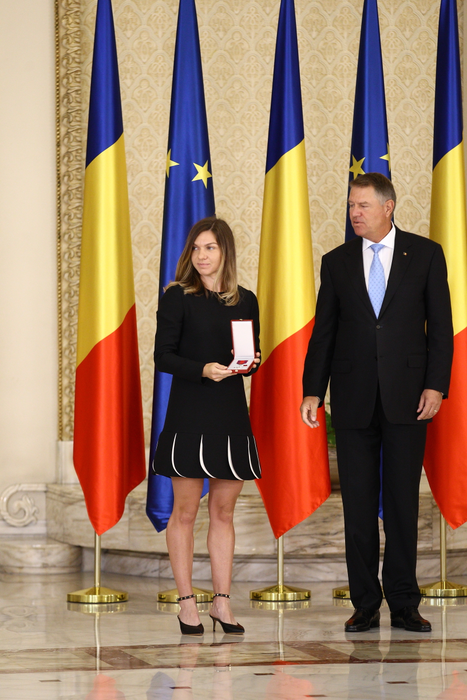 Simona Halep și-a „oficializat” relația cu Toni Iuruc în fața președintelui Klaus Iohannis! Primele imagini publice cu fericitul cuplu, la Palatul Cotroceni