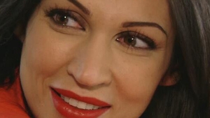 Nicoleta Luciu a fost să-şi facă analizele şi testele de sarcină! Vezi dacă bruneta este însărcinată sau nu!