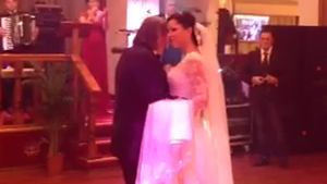 Ilie Nastase si Brigitte Sfat au dat startul petrecerii! Vezi aici primele imagini cu dansul mirilor