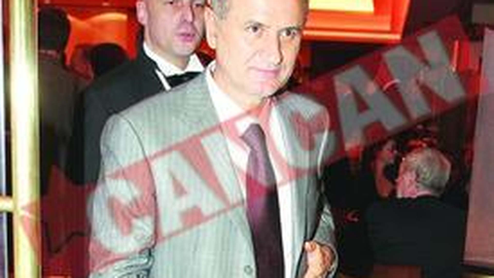 Copos si Taher lucreaza la actele de vanzare-cumparare a Rapidului