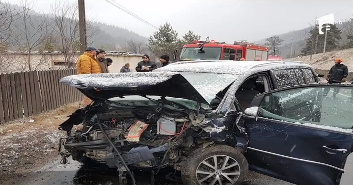 Soțul tinerei care a murit în accidentul din Bacău, apel sfâșietor: “Cu lacrimi în suflet, am rugămintea să…”. Cristina Ciurcanu și fiul ei de 5 ani au pierit pe loc